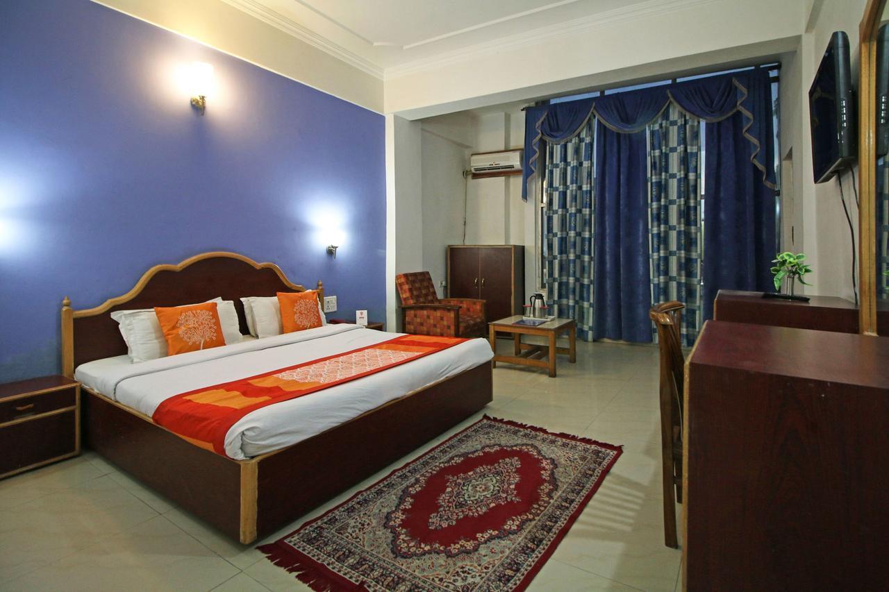 Hotel Oyo 5667 Katra Continental Zewnętrze zdjęcie