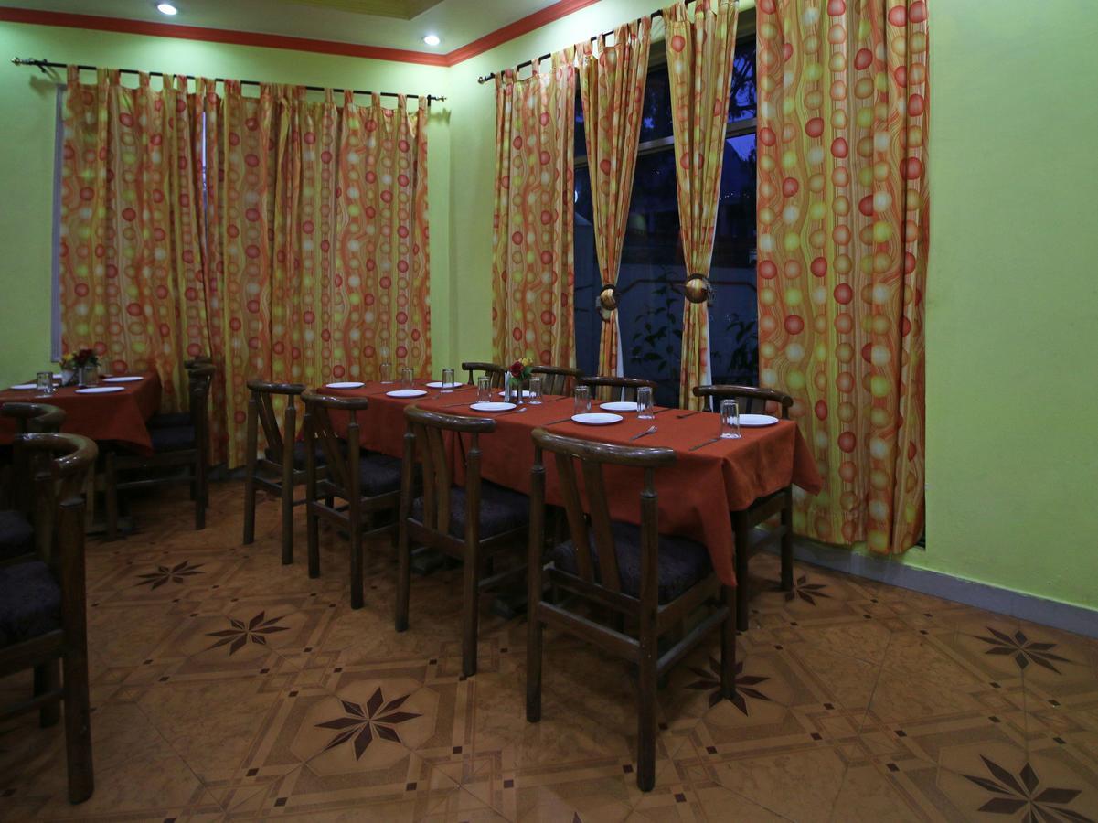 Hotel Oyo 5667 Katra Continental Zewnętrze zdjęcie