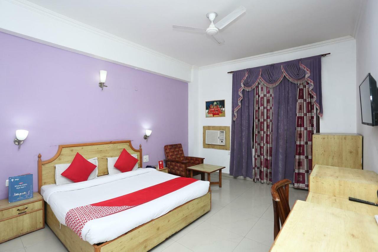 Hotel Oyo 5667 Katra Continental Zewnętrze zdjęcie