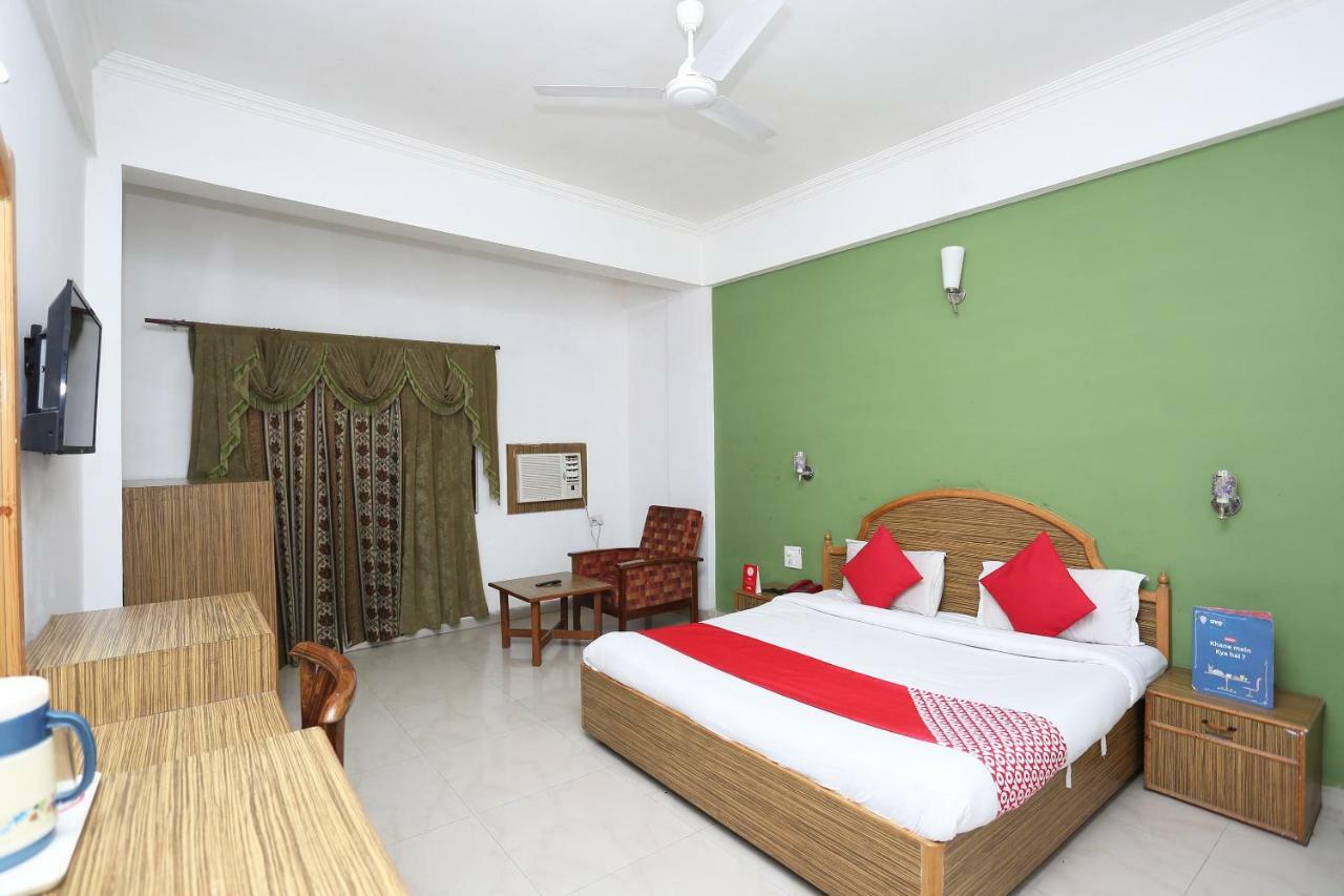 Hotel Oyo 5667 Katra Continental Zewnętrze zdjęcie
